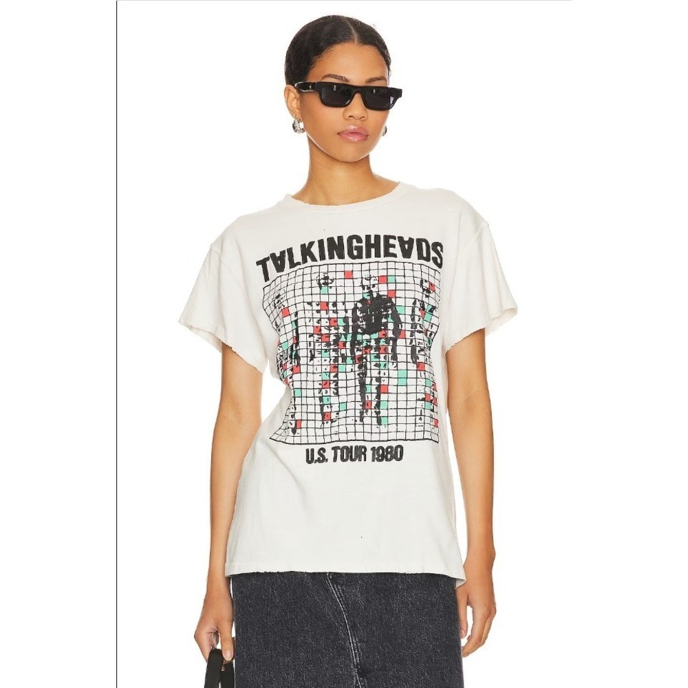 Kelly Clarkson Hosts In Madeworn_s Talking Heads T-Shirt